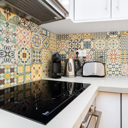 Beato Premium River View In Quiet Area