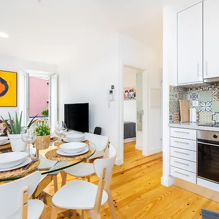 Beato Premium River View In Quiet Area *